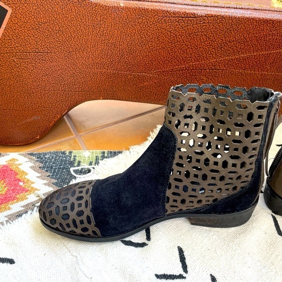 Rebel Women’s Stencil Cut Black Suede and Brown Leather Bootie with 1” heel -8.5 - Picture 7 of 9